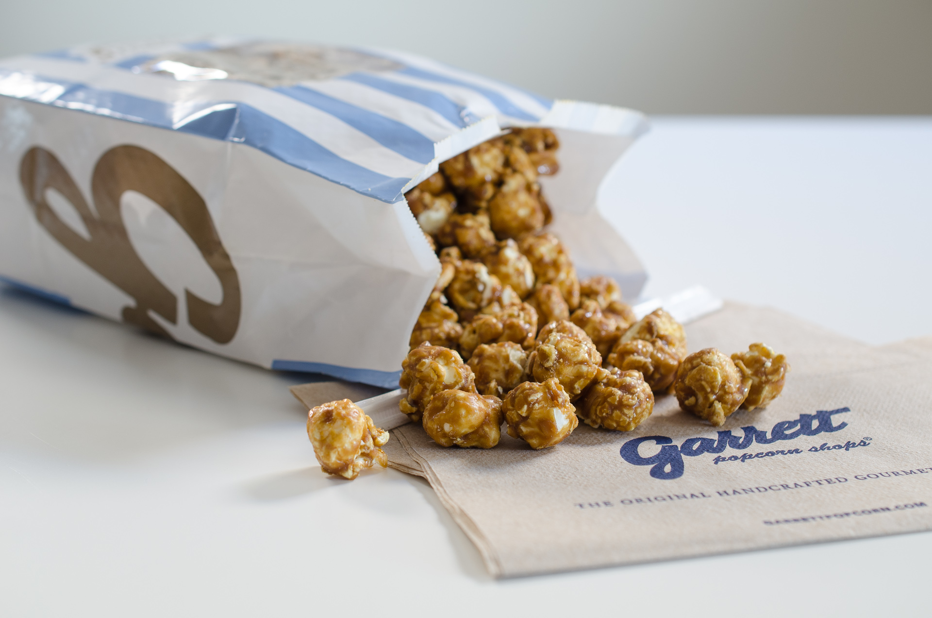 Chicago Favorites Garrett Popcorn A LA MAISON
